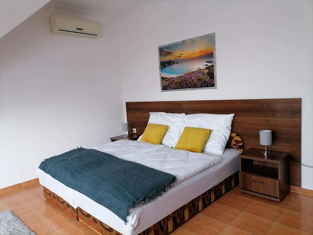 Aqua Oazis Apartman Hajdúszoboszló Exterior foto