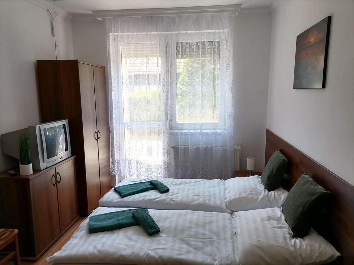 Aqua Oazis Apartman Hajdúszoboszló Exterior foto