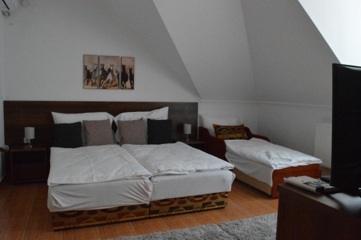 Aqua Oazis Apartman Hajdúszoboszló Exterior foto